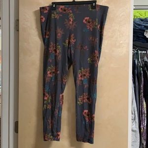 Torrid flower print leggings